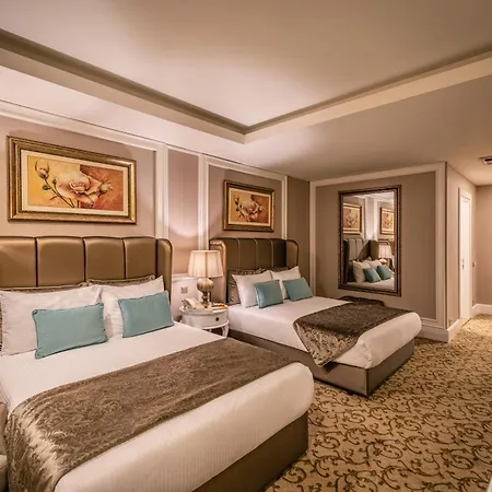 Vuni Palace & Casino & 5* 키레니아