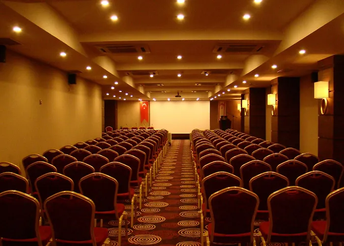 Vuni Palace Hotel&casino&spa Hotel 5*