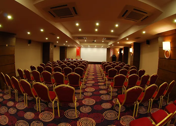 Vuni Palace Hotel&casino&spa 5*