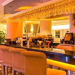 Vuni Palace Hotel&casino&spa Hotel 5*