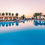 Vuni Palace Hotel&casino&spa 5*