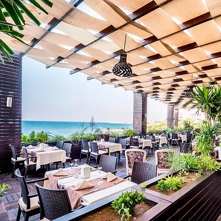 Vuni Palace Hotel&casino&spa Hotel 5*