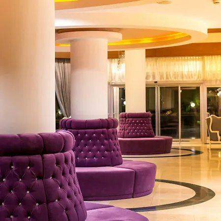 Vuni Palace & Casino & Hotel 5*