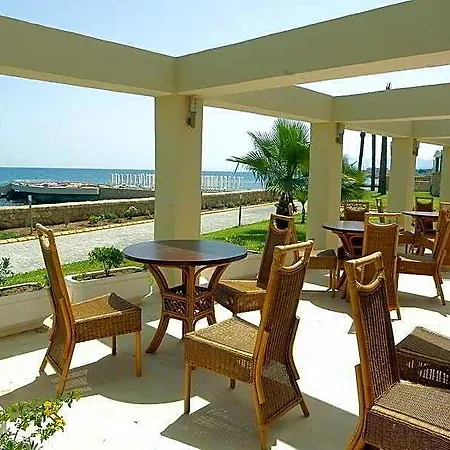 Hotel Vuni Palace & Casino & 5*