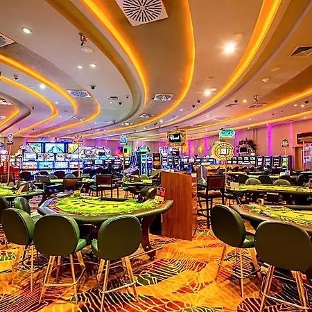 Vuni Palace & Casino & Hotel