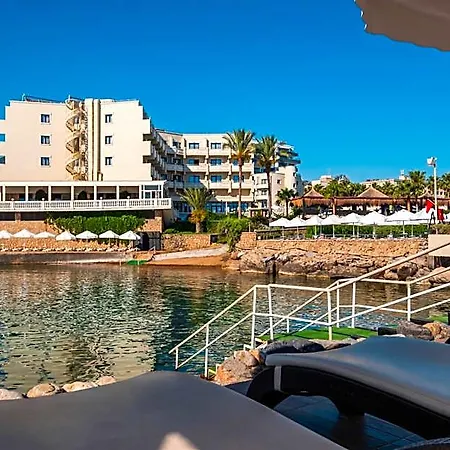 Vuni Palace & Casino & Kyrenia (Northern Cyprus)