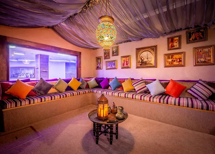 Vuni Palace & Casino & Hotel