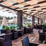Отель Vuni Palace & Casino & 5*
