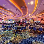 Отель Vuni Palace & Casino & Кирения