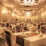 Vuni Palace & Casino & 5*
