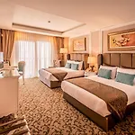 Vuni Palace & Casino &