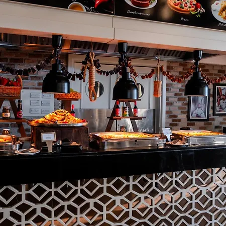 Vuni Palace & Casino & 5* 凯里尼亚