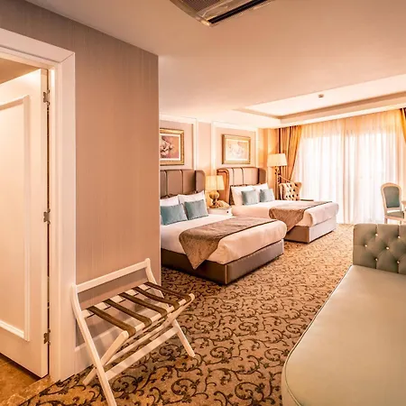 Hotel Vuni Palace & Casino & 5*