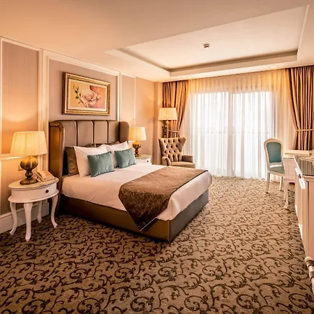 Vuni Palace & Casino & Hotel 5*